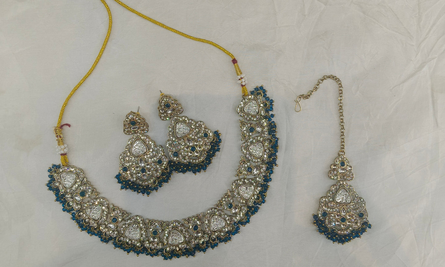 Antique Gold Blue Necklace Asami sets