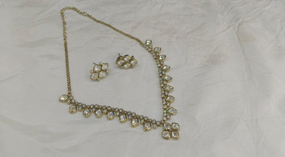 Antique Gold Kundan Necklace Jewellery Pumi Set