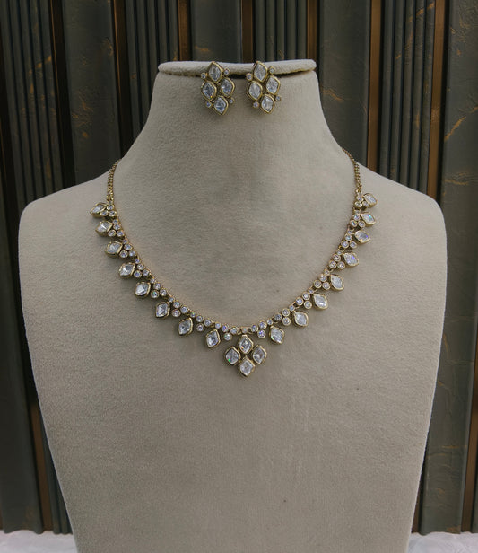Antique Gold Kundan Necklace Jewellery Pumi Set