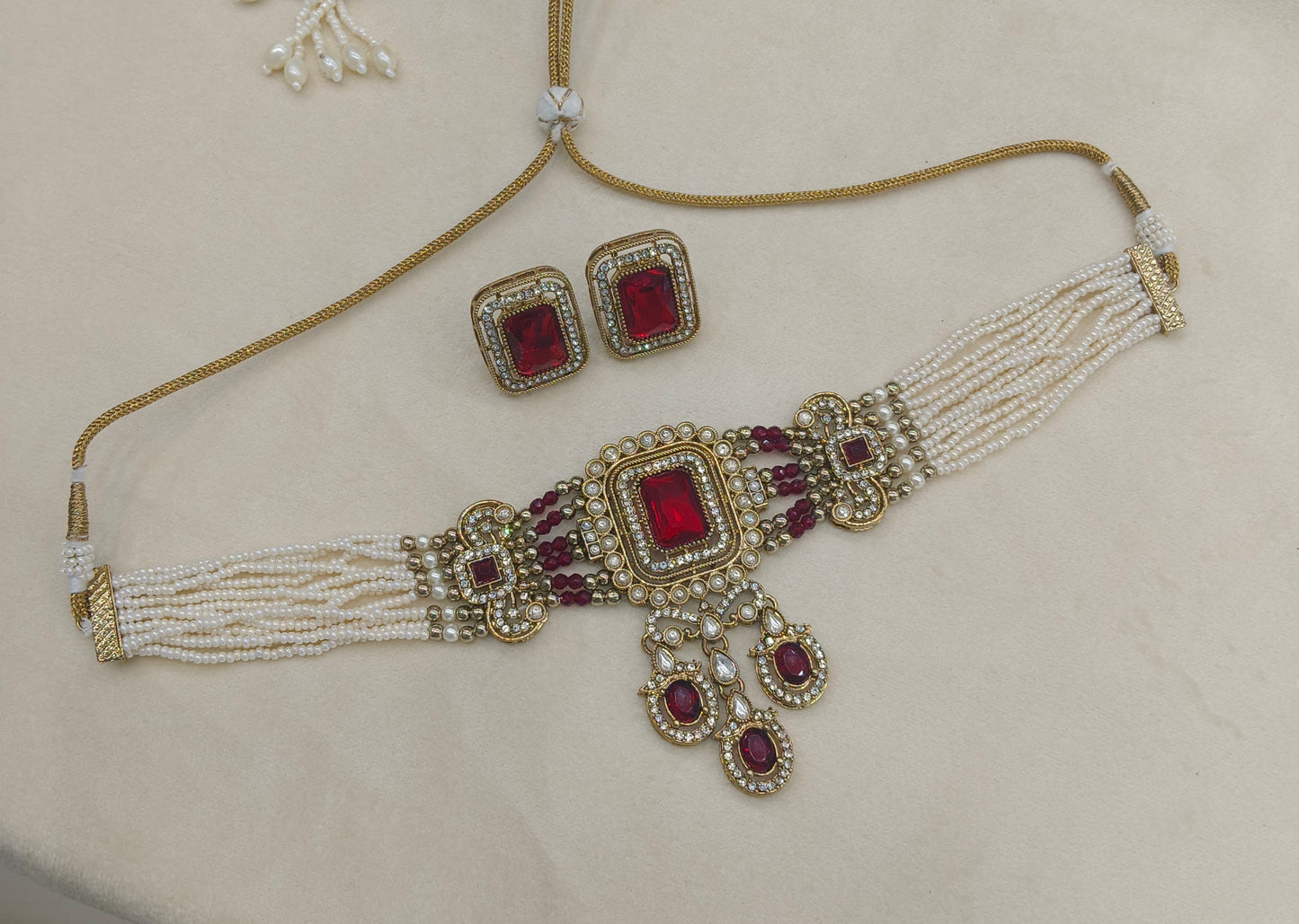Antique Maroon Moissanite Kundan Choker Jewellery Sarah Set