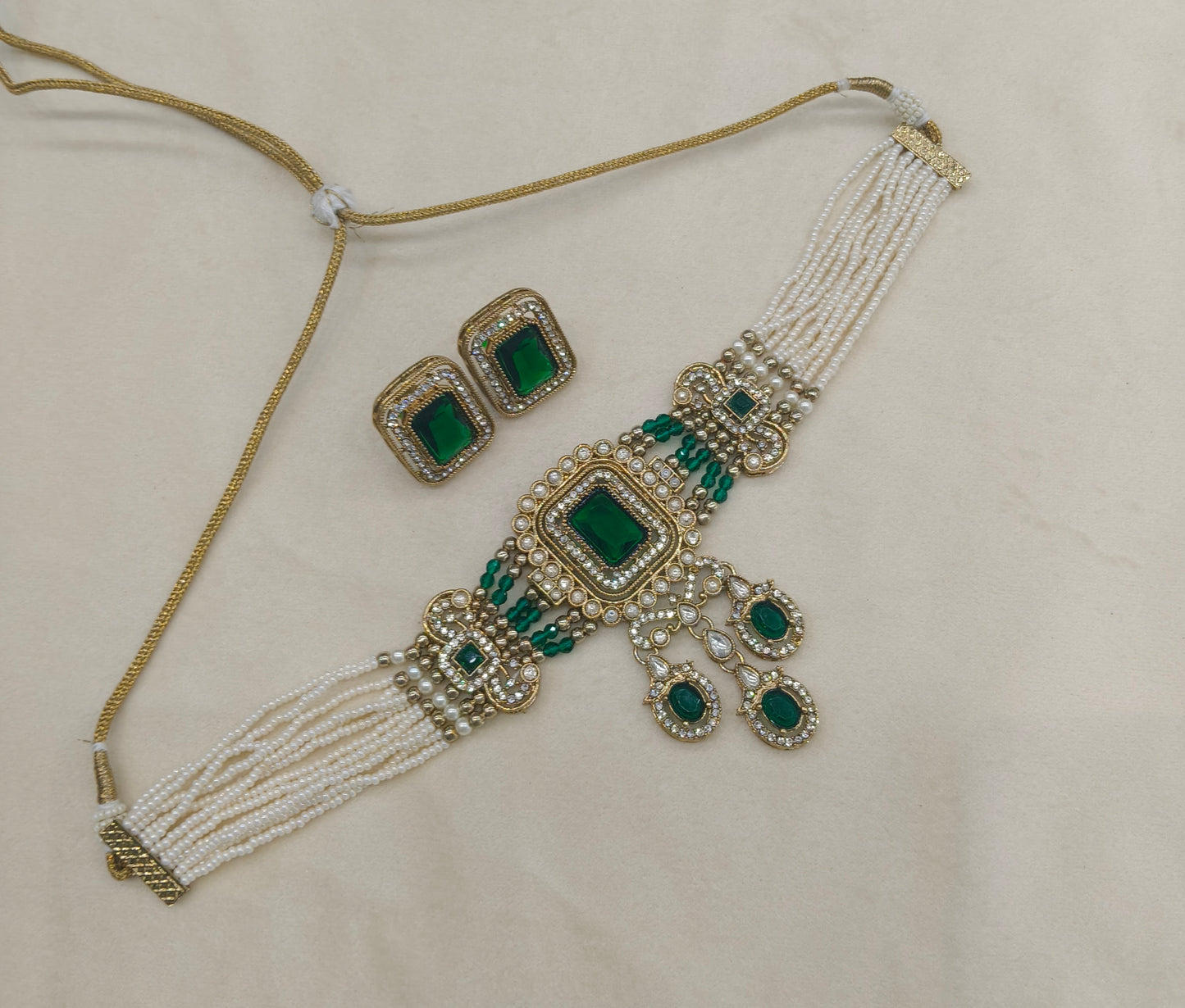 Antique Green Moissanite Kundan Choker Jewellery Sarah Set