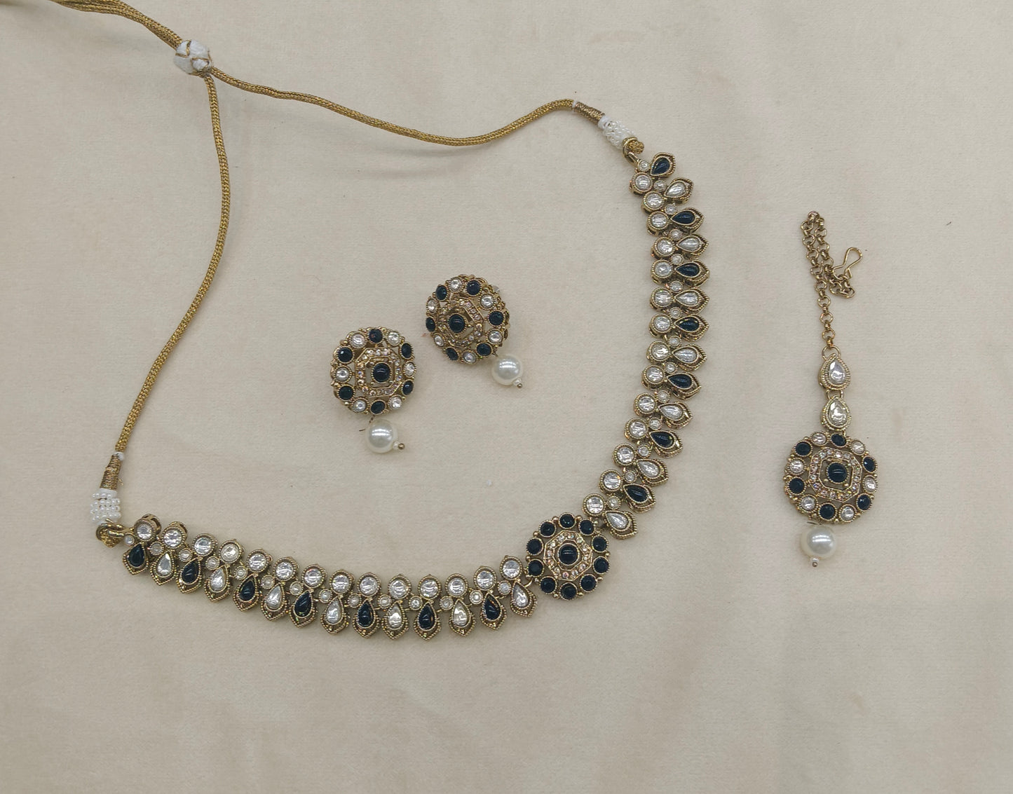 Antique Gold Black Moissanite Kundan Necklace Jewellery Aya Set