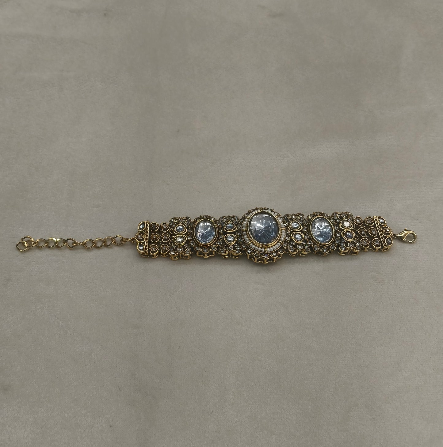 Kundan Hand Bracelets Junia Jewellery