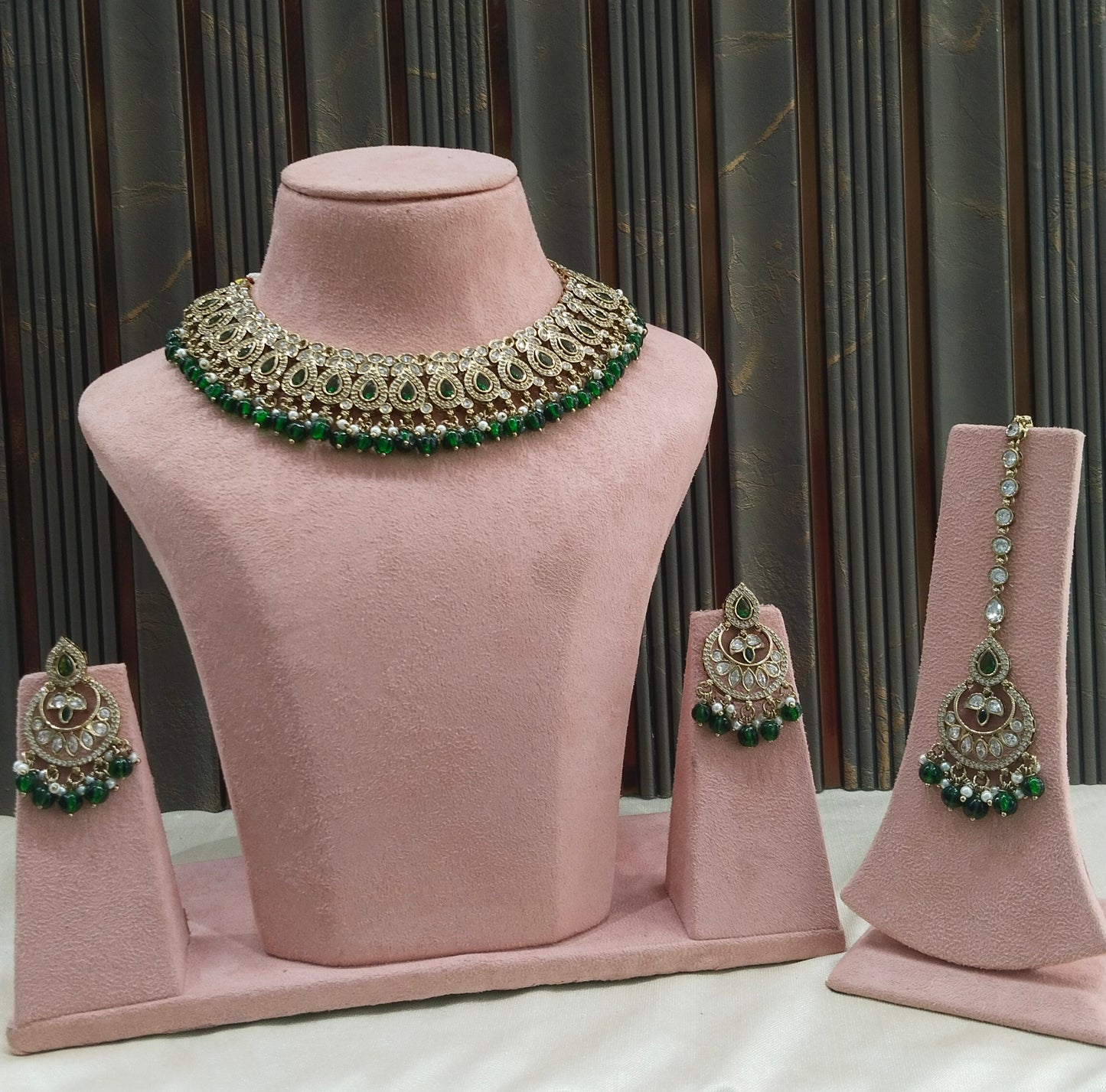 Antique Moissanite Green Kundan Necklace Jewellery Minno Set