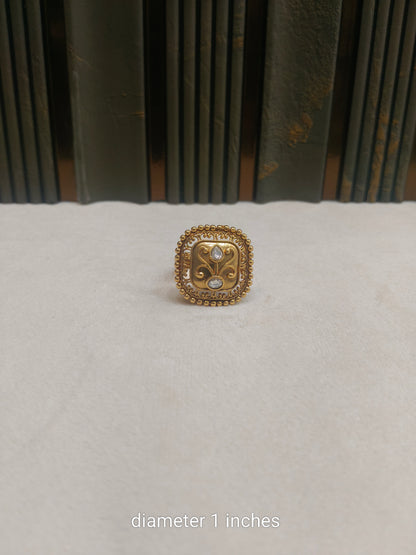Gold Cocktail Misaki Finger Rings
