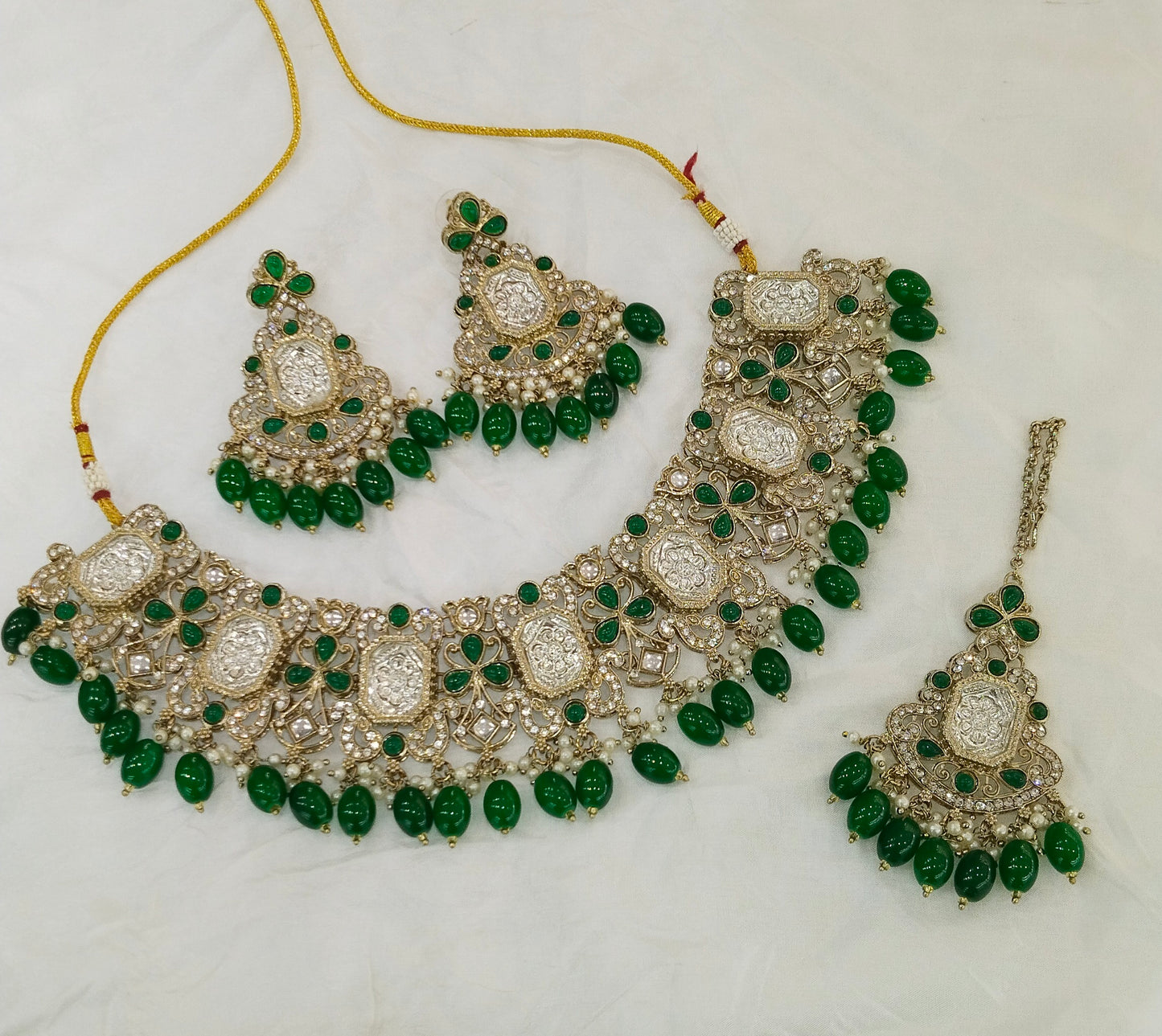 Antique Gold Green Kundan Necklace Rony sets