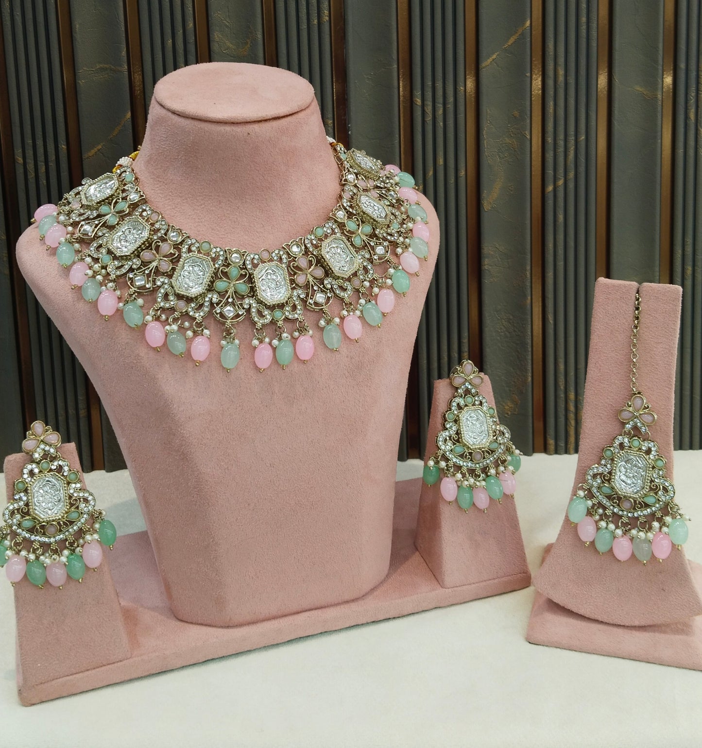 Antique Gold Mint Pink Kundan Necklace Rony sets