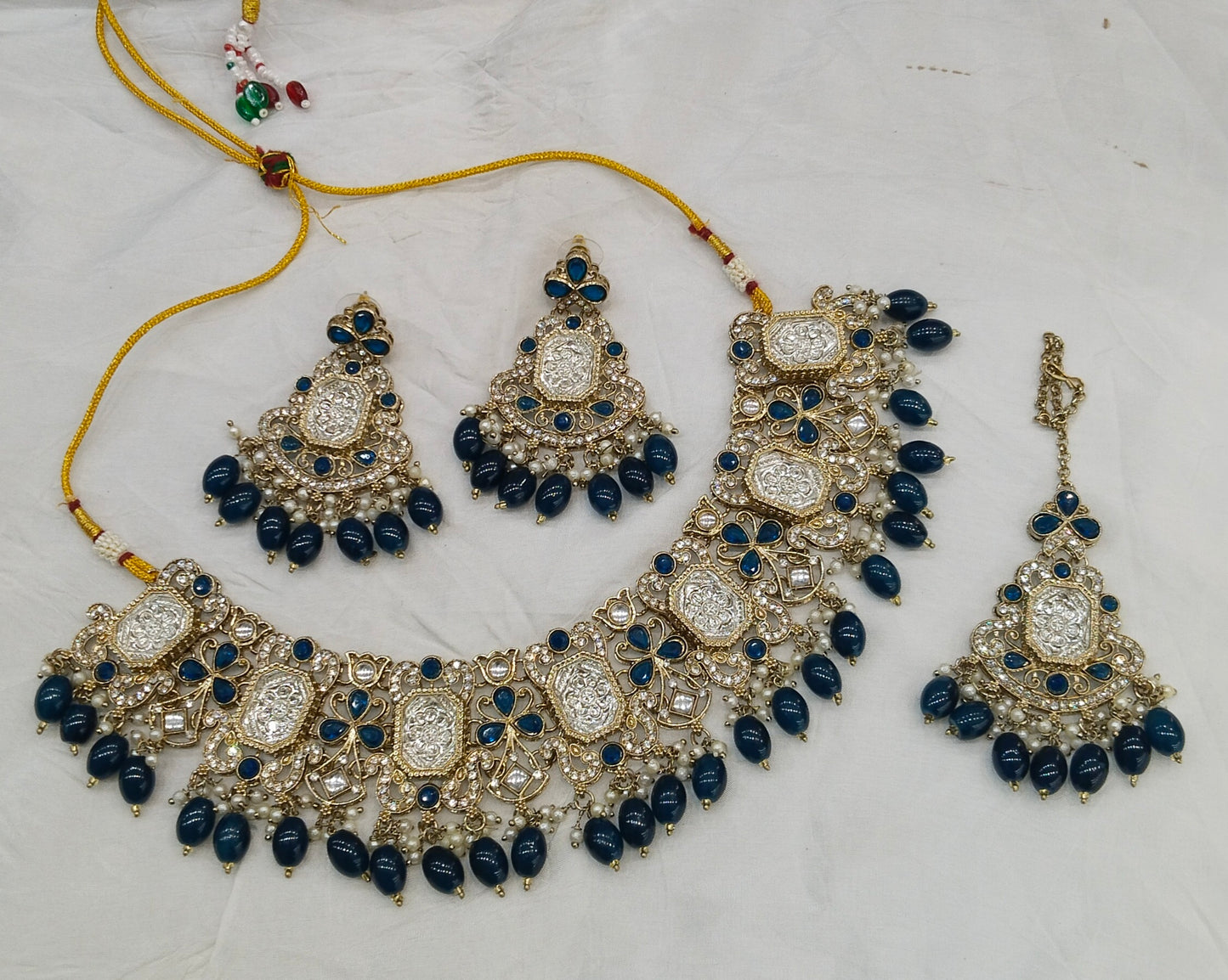 Antique Gold Blue Kundan Necklace Rony sets