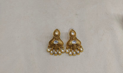 Gold Polki Niha Earrings