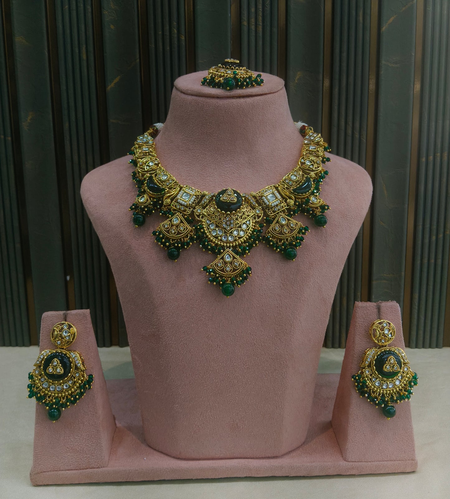 Gold Green Kundan Necklace Sugam sets