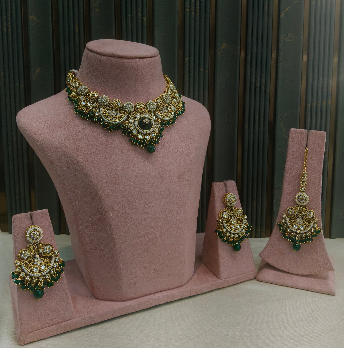 Gold Green Kundan Necklace Amanat sets