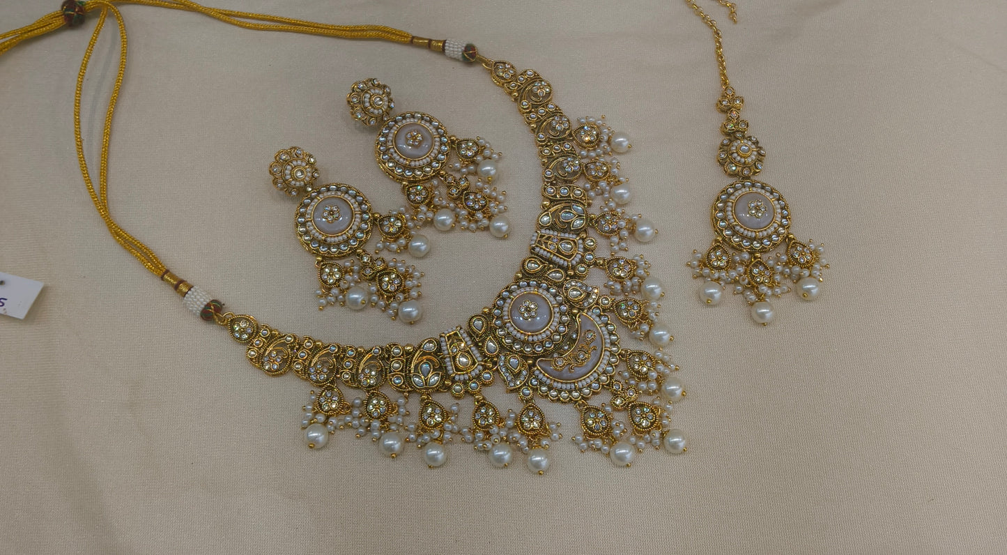 Gold White Kundan Necklace Ravina sets