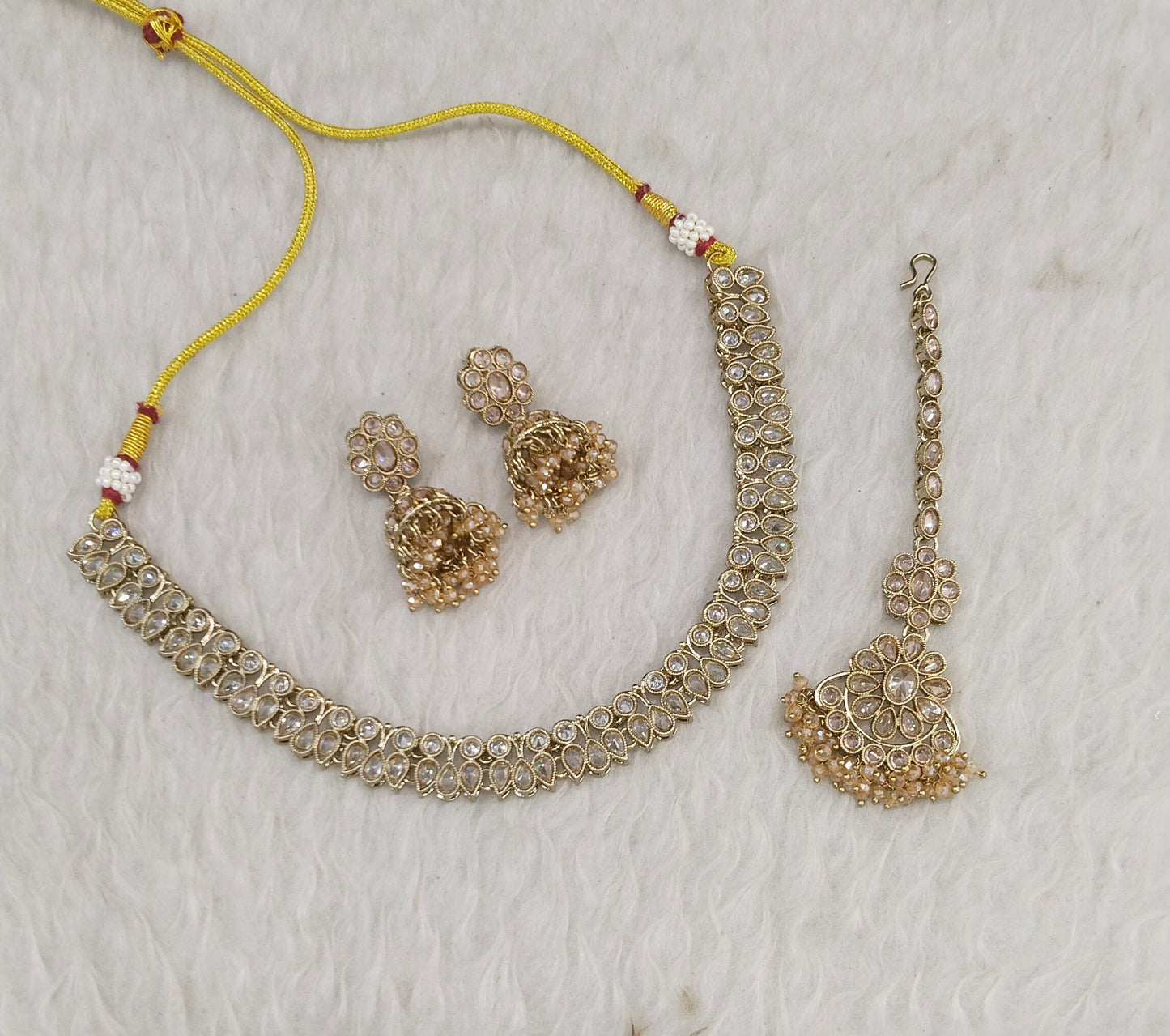 Antique White Necklace Jasnir sets