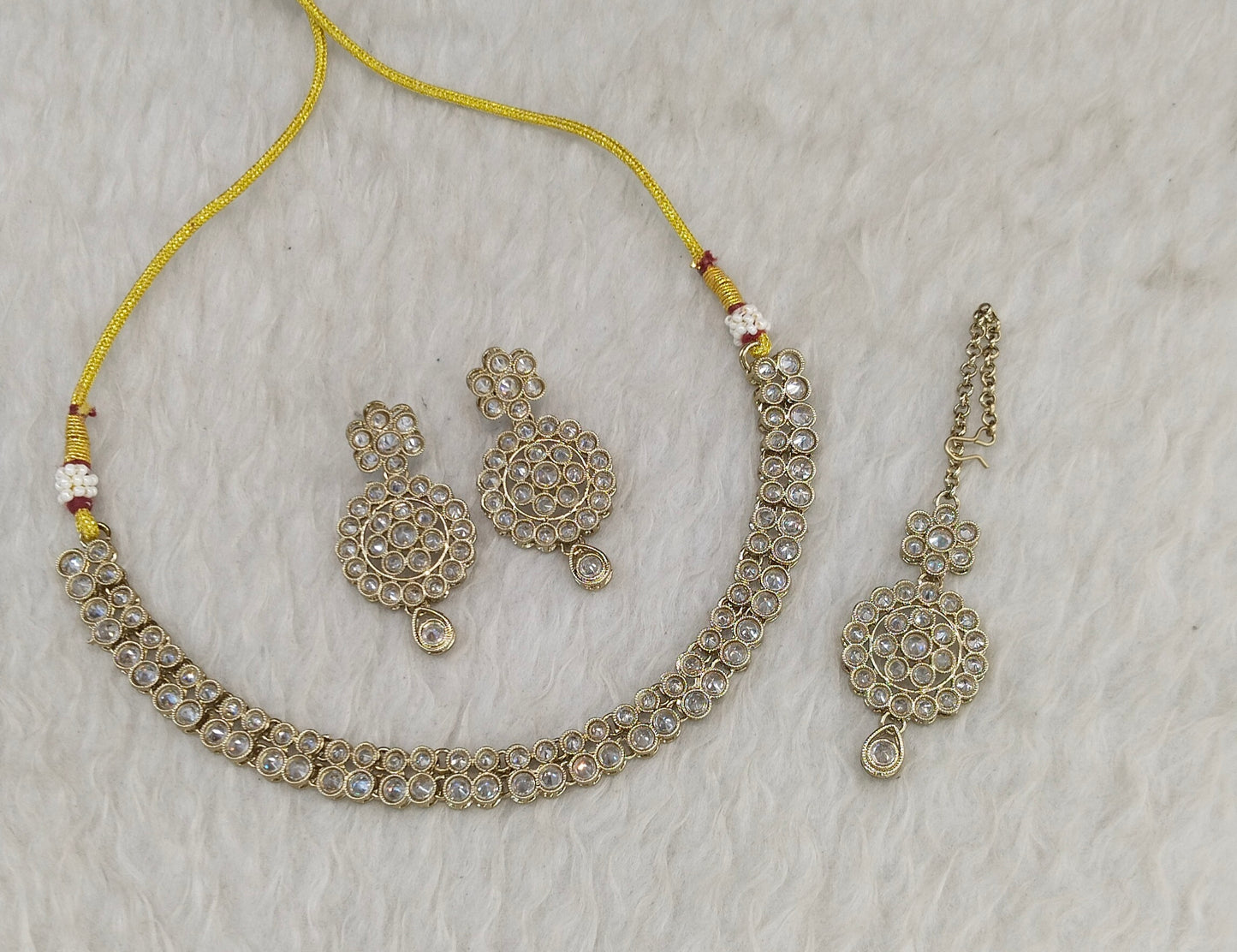 Antique White Necklace Jasnir sets