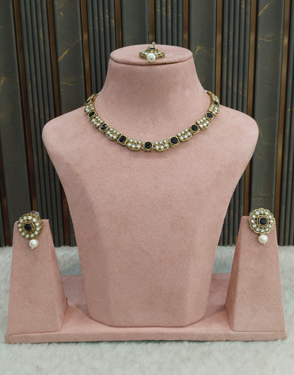 Antique Gold Black Necklace Steff sets