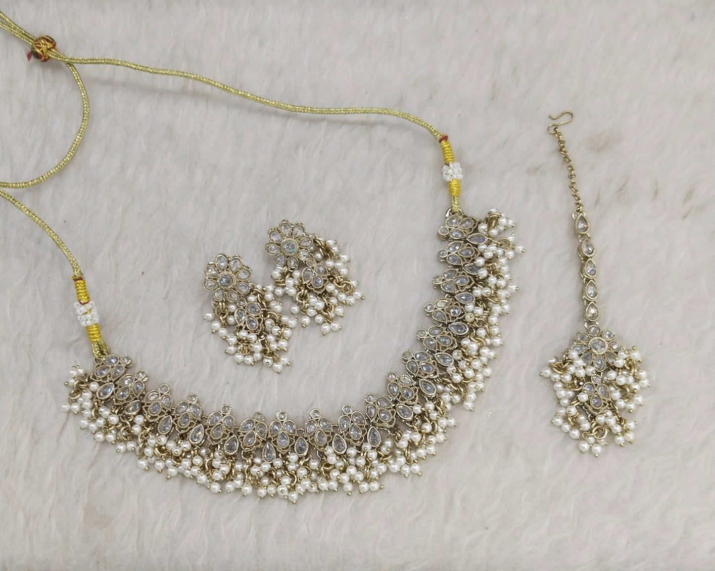 Antique Gold White Necklace Shuba sets