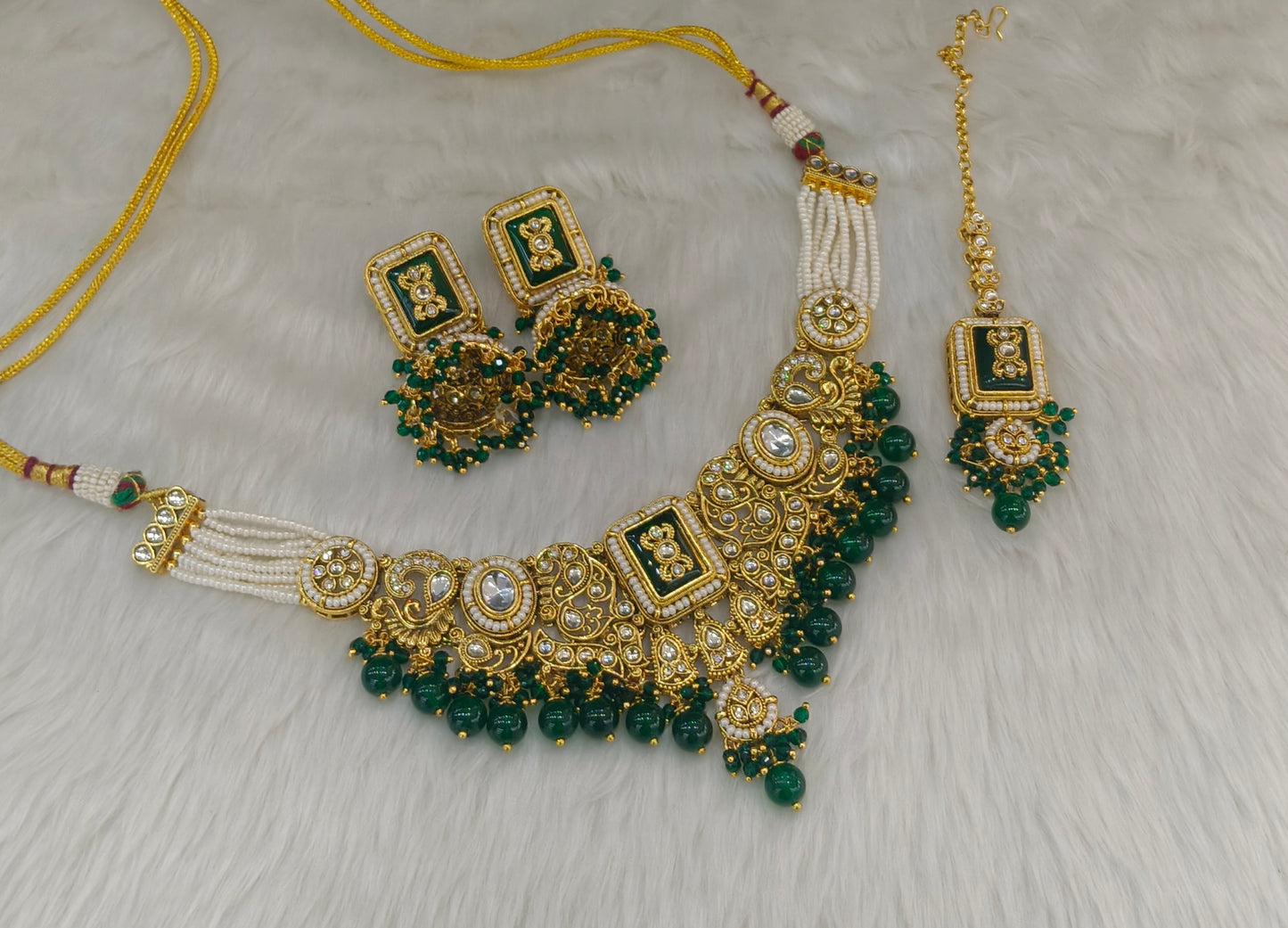 Green Kundan necklace Set/ kundan Indian Kity jewellery sets