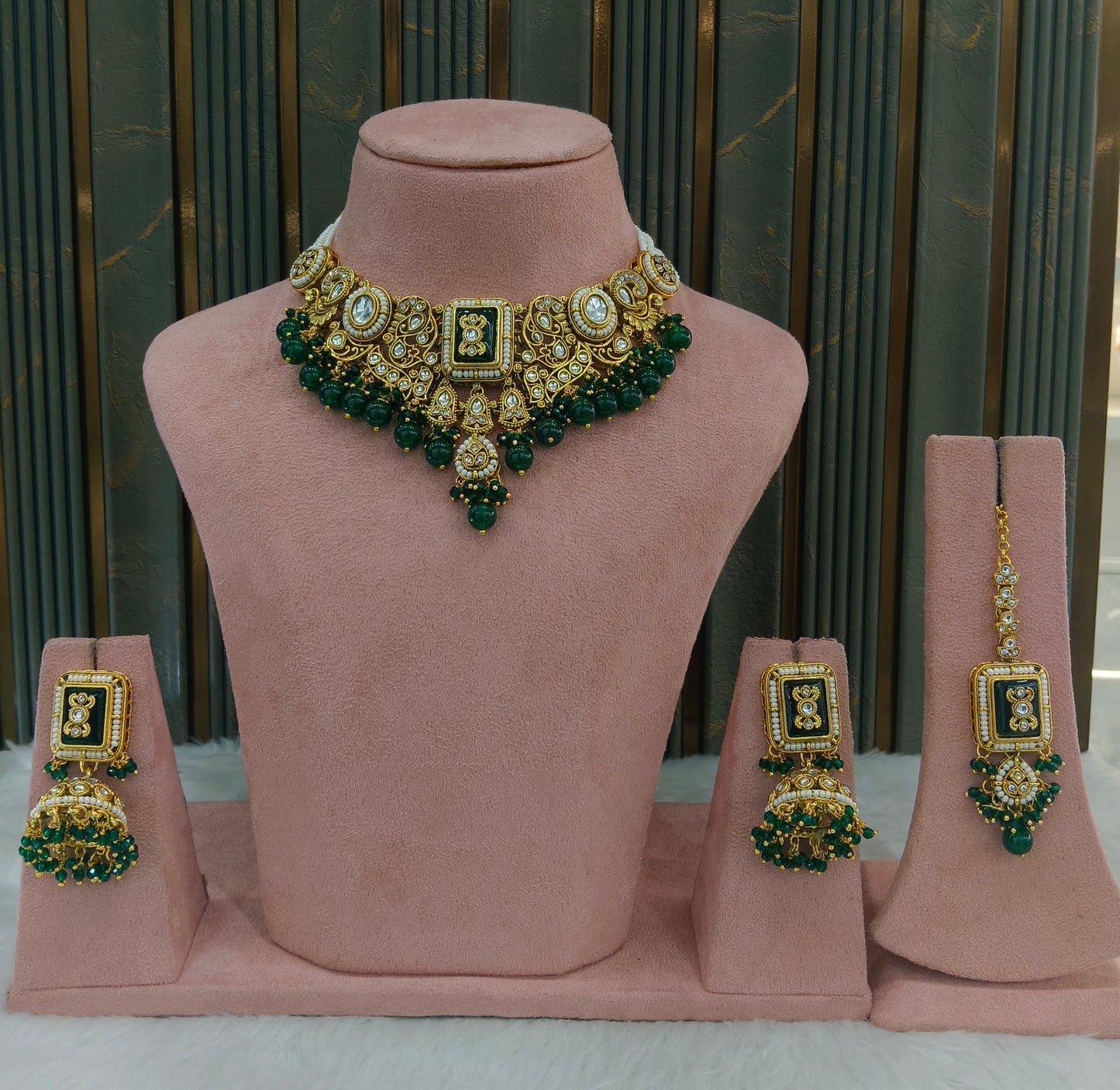 Green Kundan necklace Set/ kundan Indian Kity jewellery sets