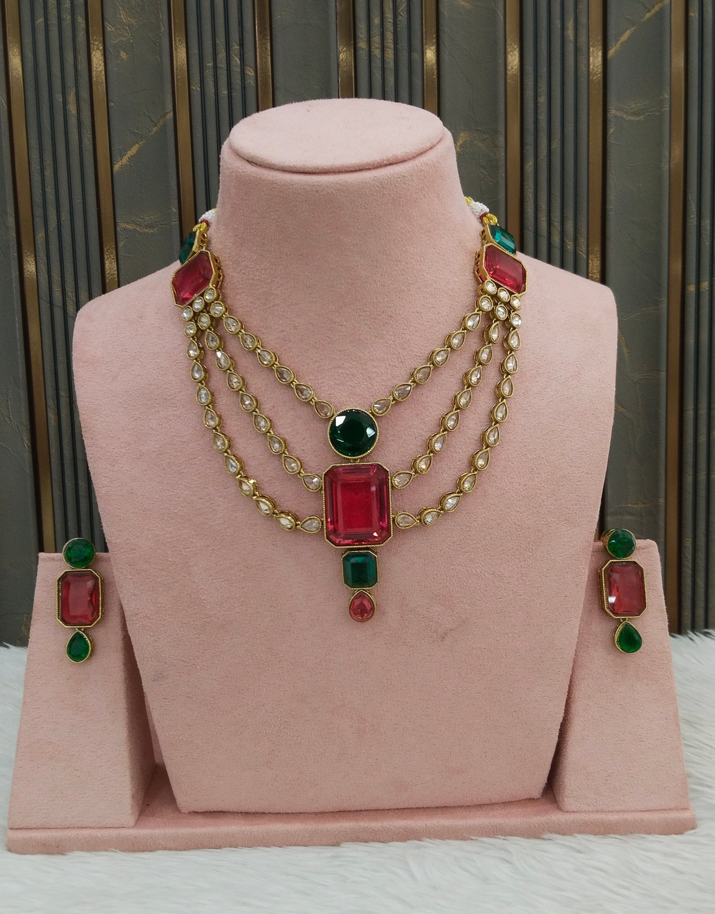 Antique Ruby Green Necklace Raman sets