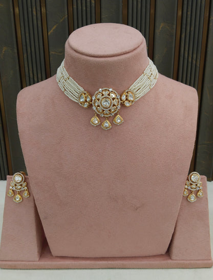Gold Kundan Choker Jewellery Nilam Set
