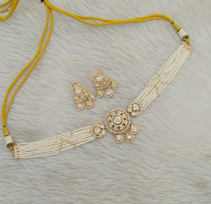 Gold Kundan Choker Jewellery Nilam Set