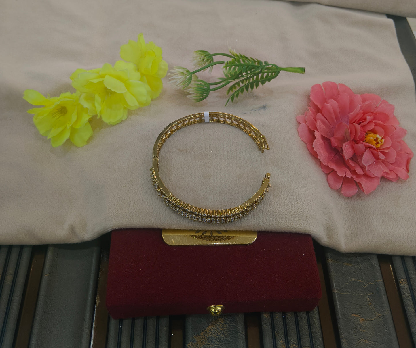 Banita Antique Gold American Diamond Bracelets (Openable)