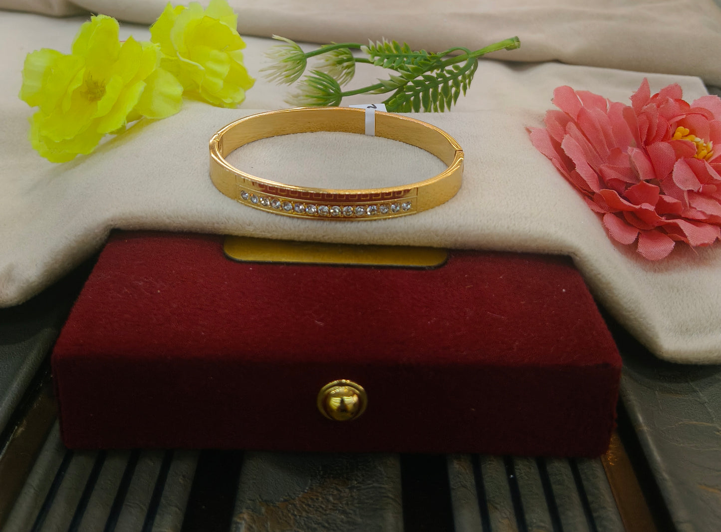 Tanvi Anti-Tarnish Stainless Steel Bracelet(Openable)