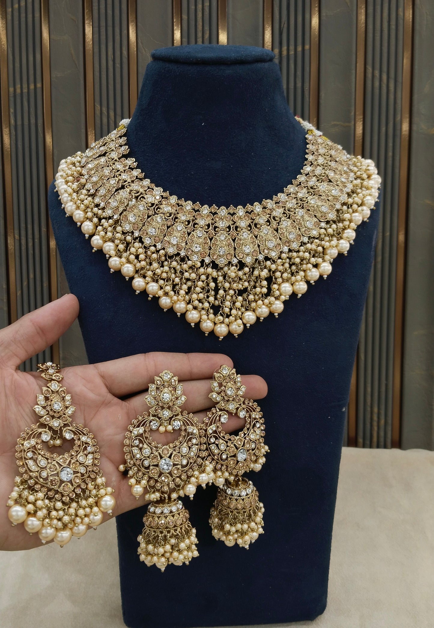 Antique White Necklace Jewellery Shallu Set