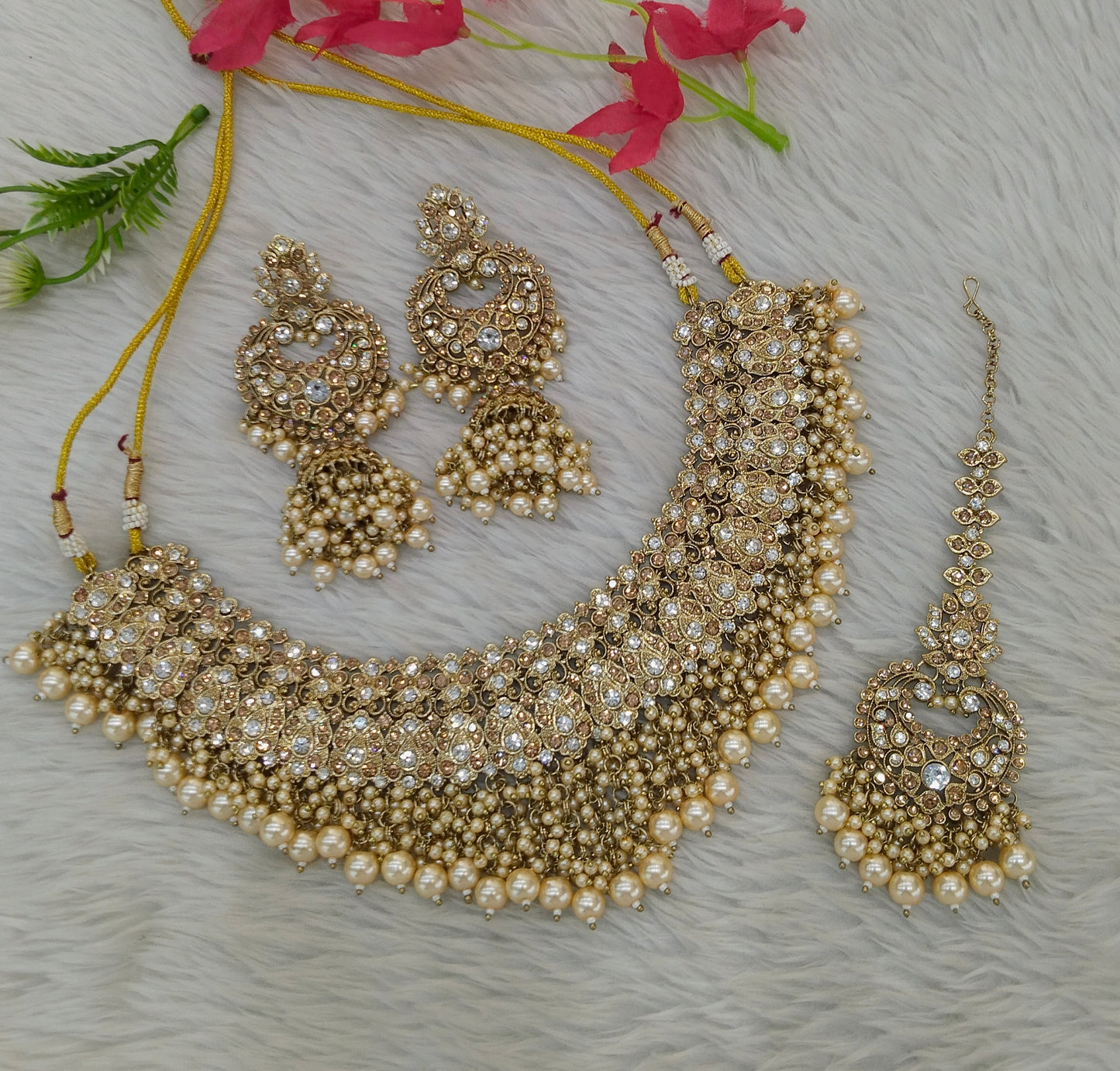 Antique White Necklace Jewellery Shallu Set