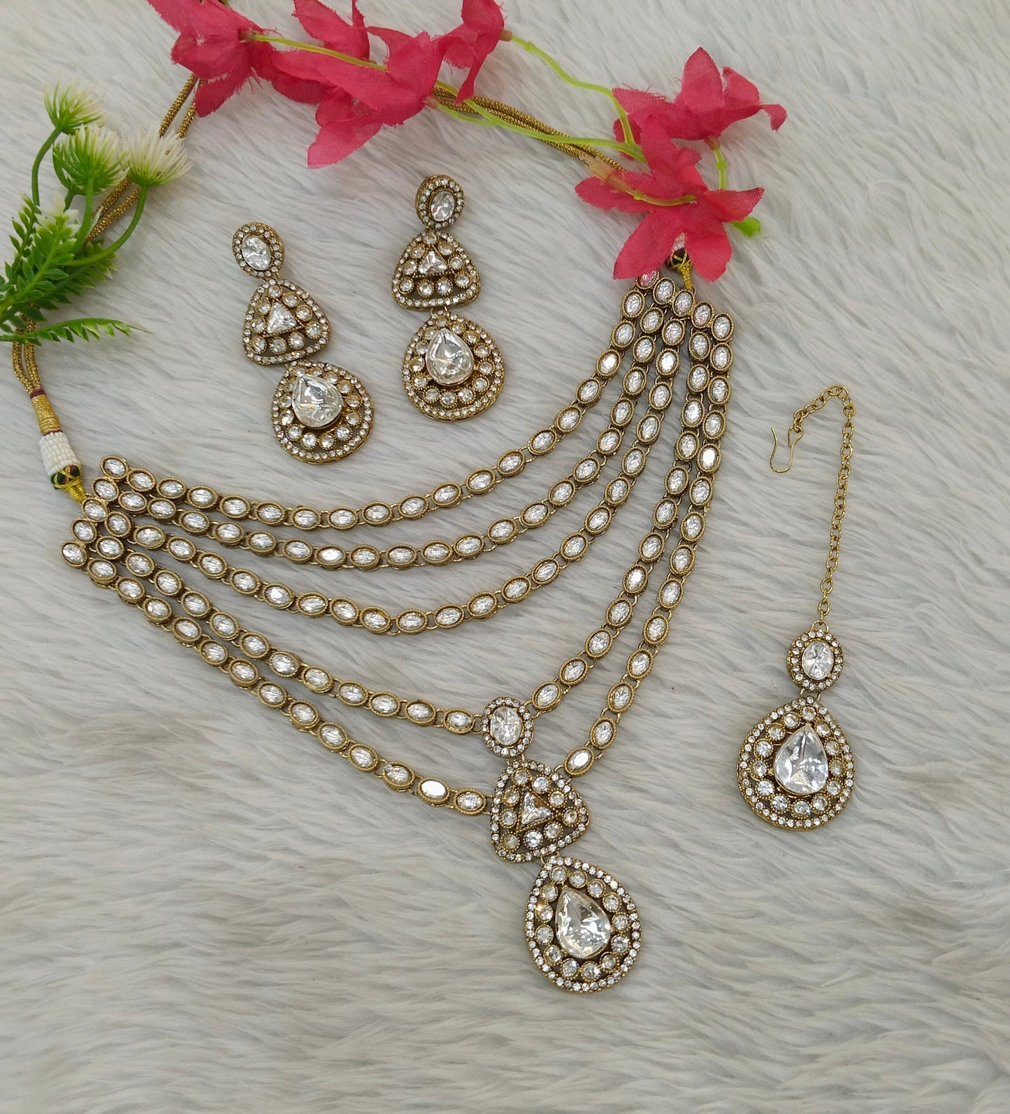 Gold Moissanite Kundan Necklace Jewellery Shipa Set
