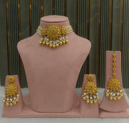 Gold White Polki Choker Jewellery Polki Lipi Set