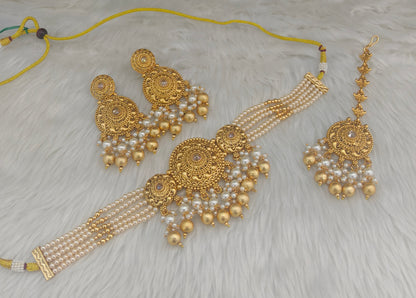 Gold White Polki Choker Jewellery Polki Lipi Set