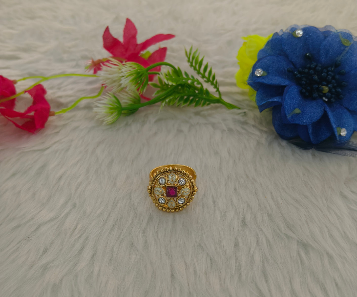 Gold Cocktail Vena Finger Rings