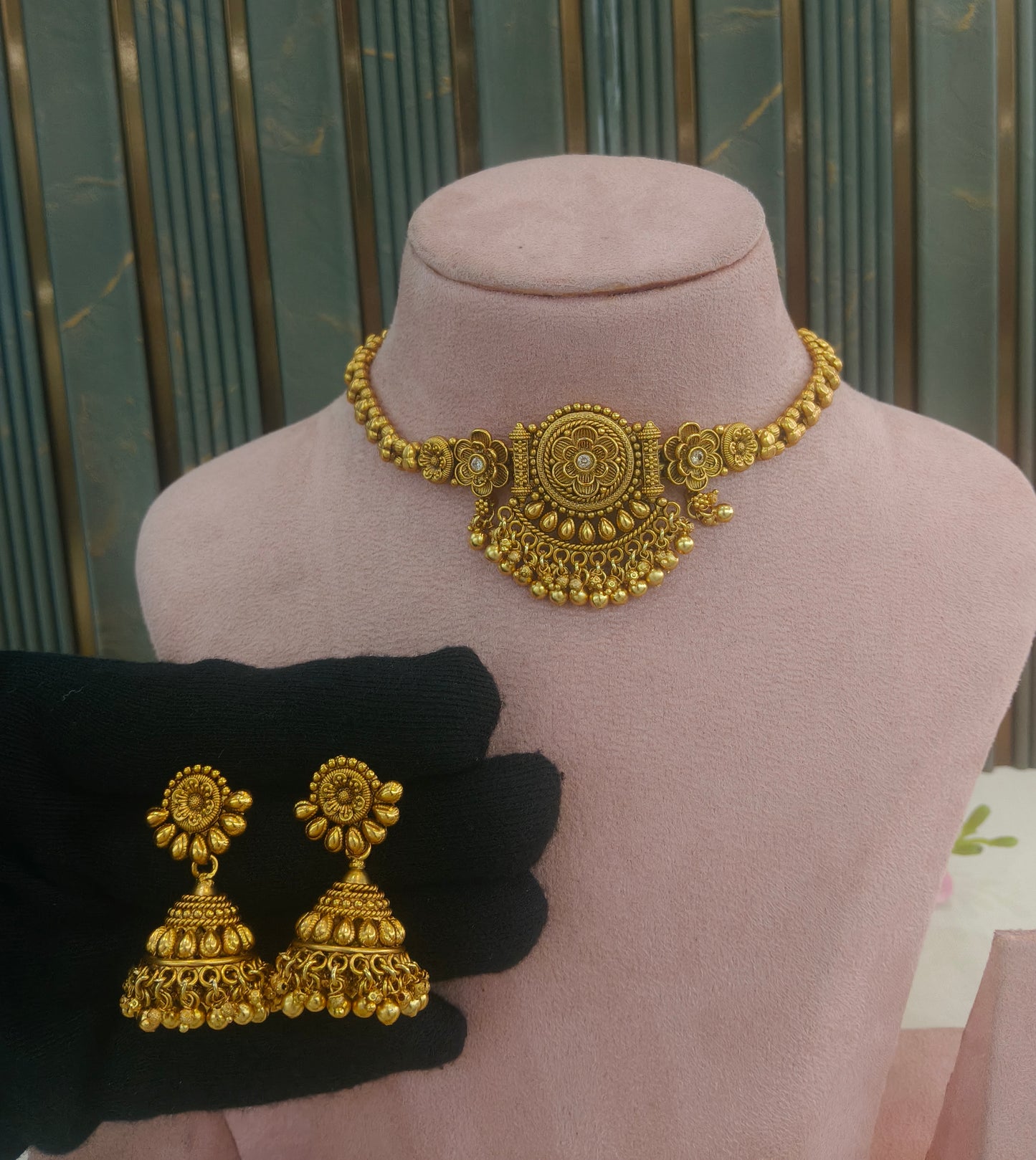 Gold Polki ChokerJewellery Litika Set