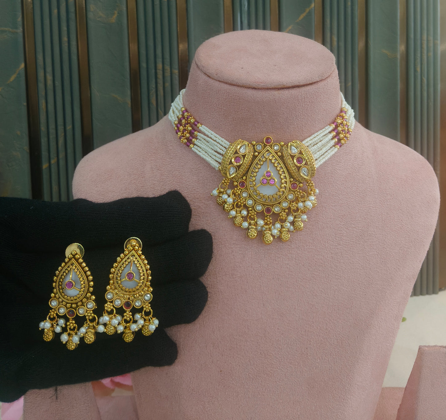 Gold Polki ChokerJewellery Litika Set