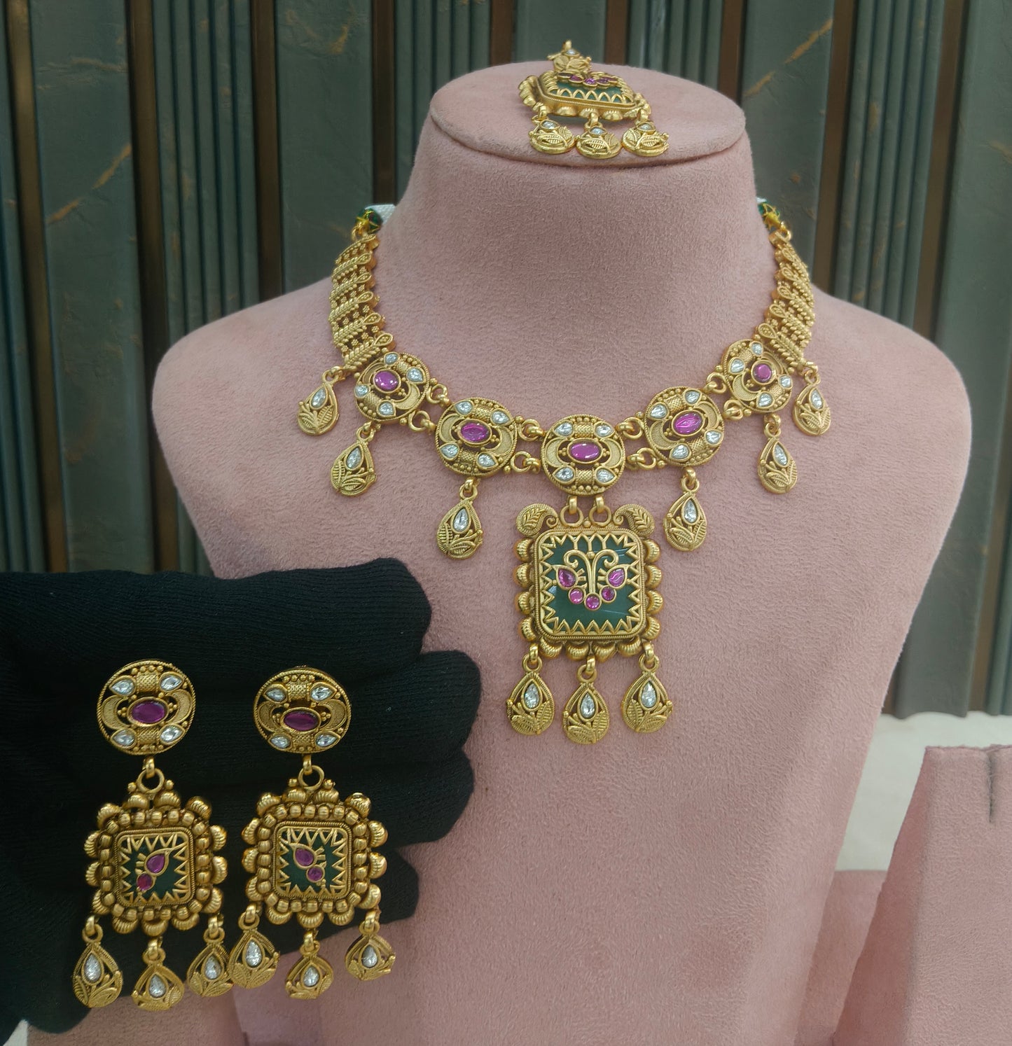 Gold Polki Necklace Jewellery Latika Set