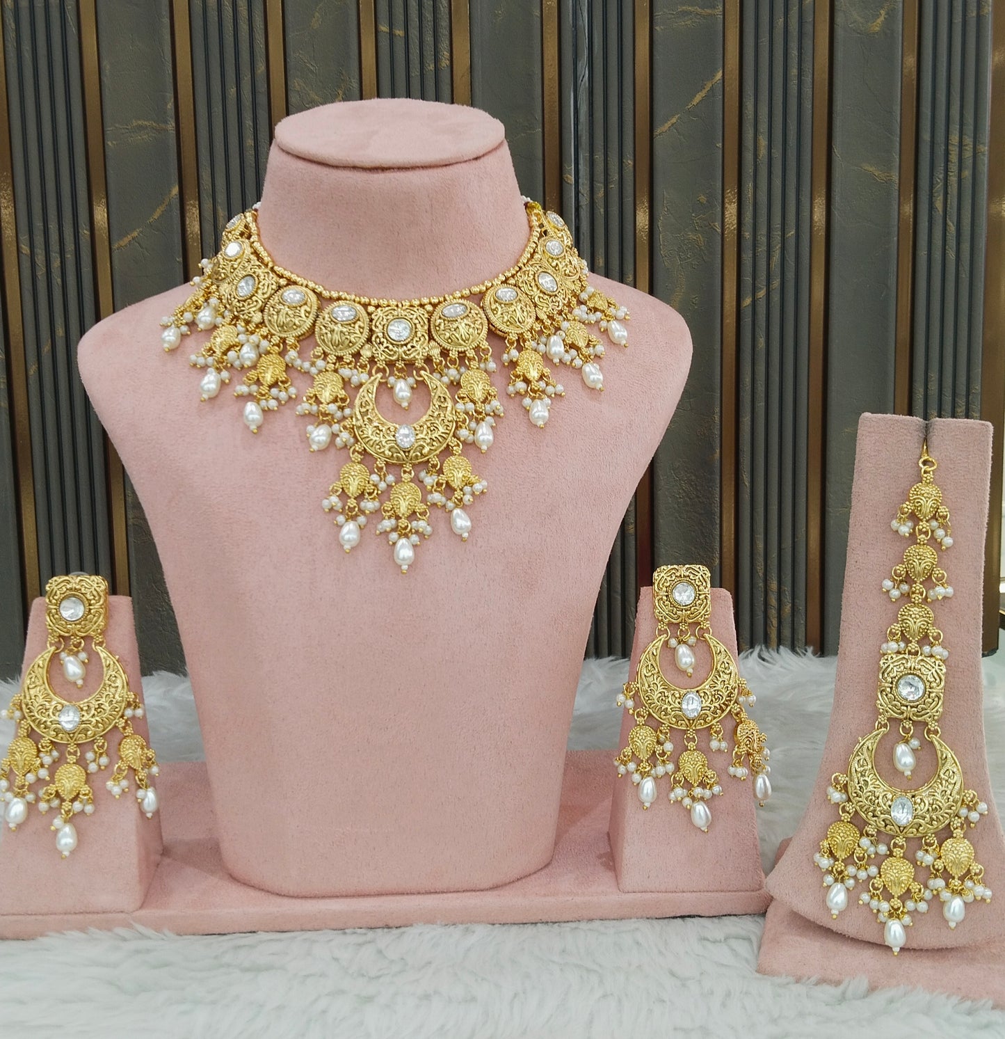 Gold Polki Necklace Jewellery Sets
