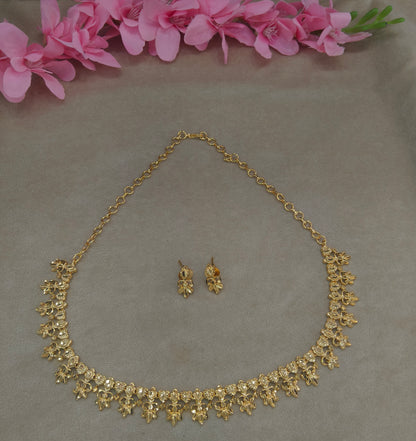 Gold Forming Jewellery Soni Necklace Set