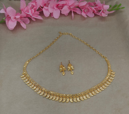 Gold Forming Jewellery Soni Necklace Set