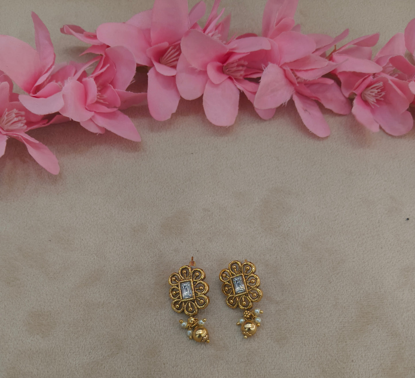 Gold Polki Yaad Earrings