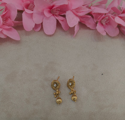 Gold Polki Yaad Earrings