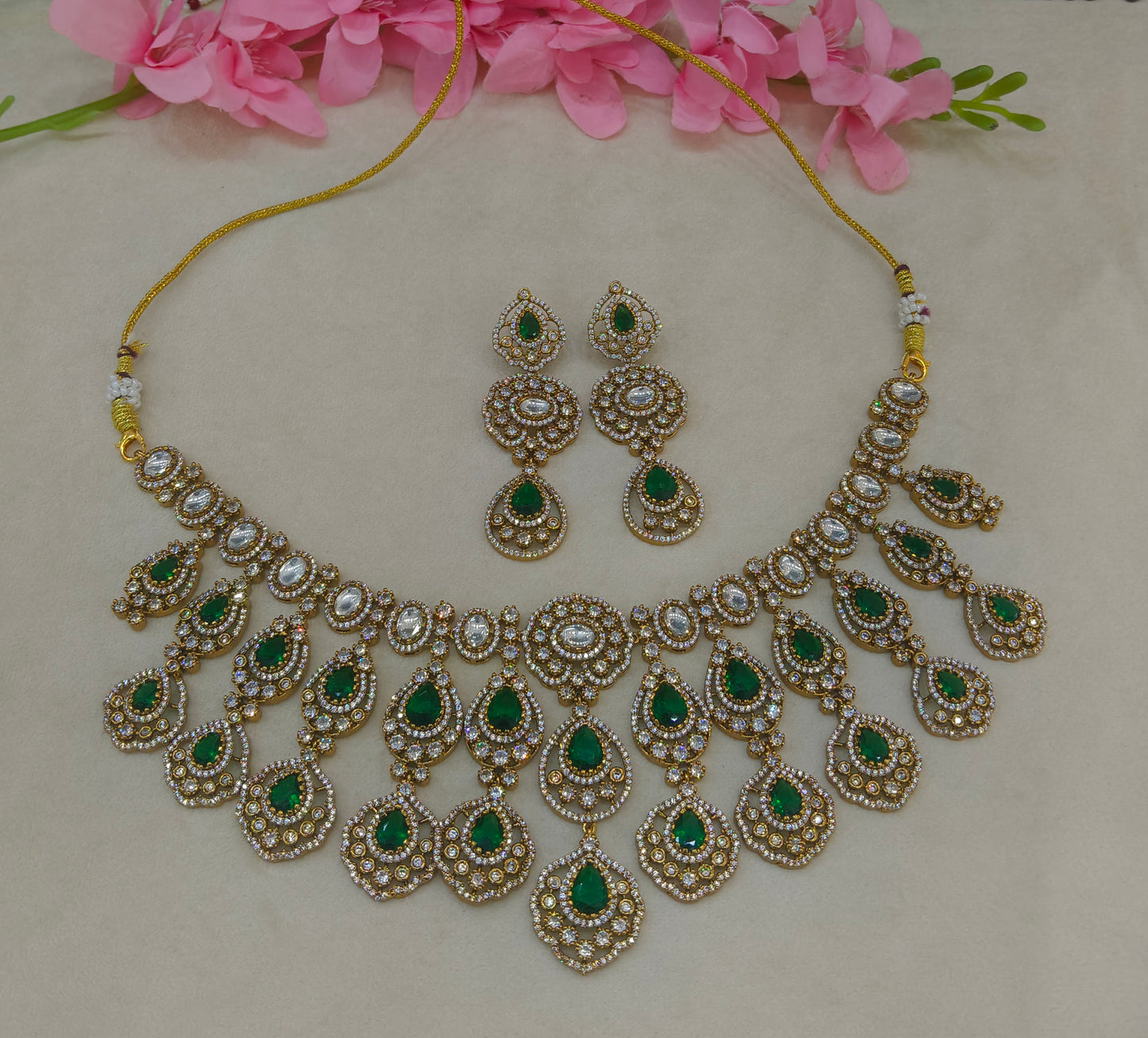 Antique Gold Green Moissanite Kundan  Cz Necklace Jewellery Pvita Set