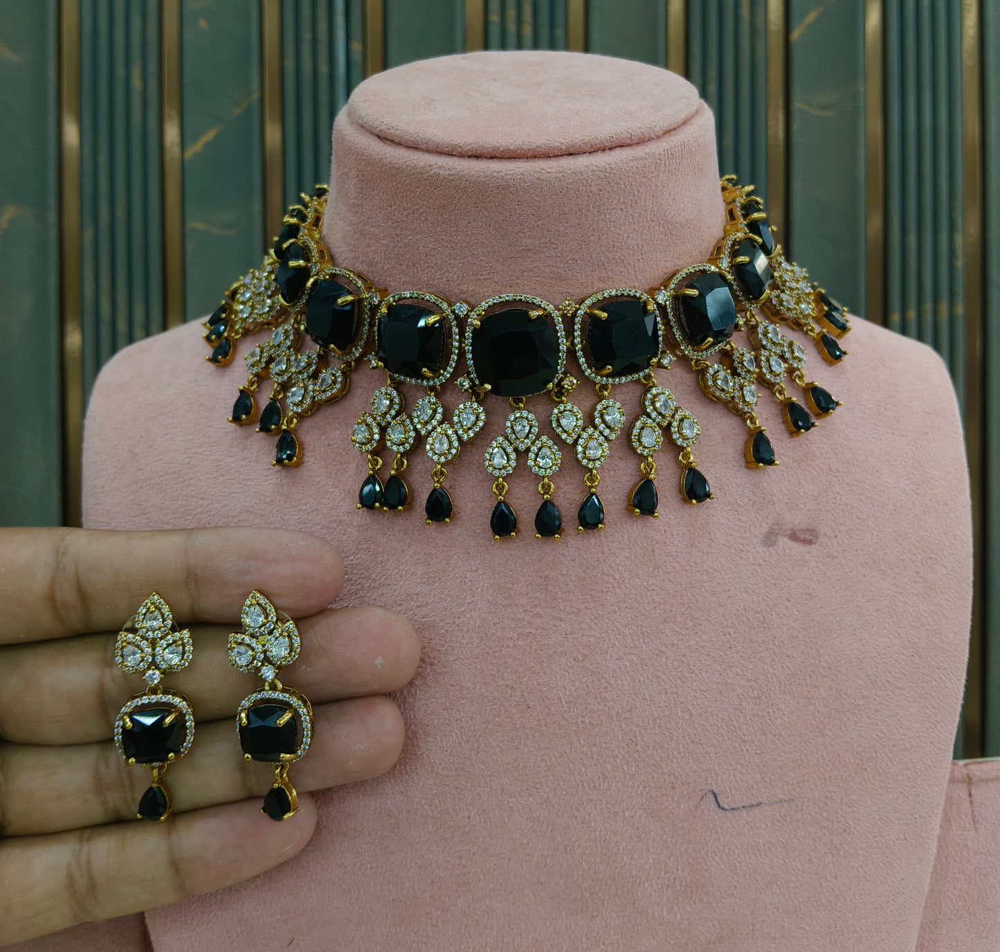 Antique Black CZ Stone Choker Jewellery Orika Set