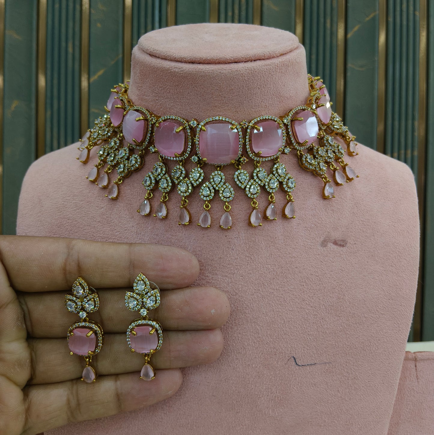 Antique Pink CZ Stone Choker Jewellery Orika Set