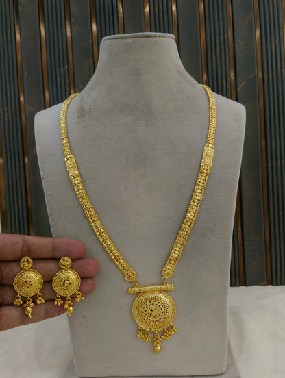 Gold Forming Long Jewellery Teresa  Necklace Set