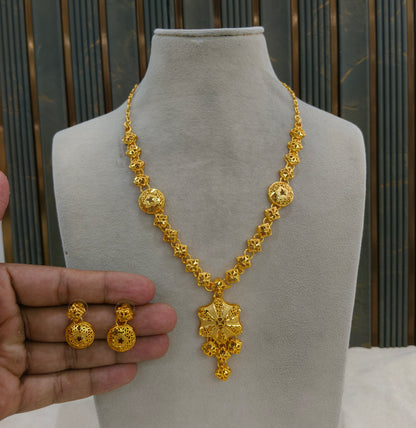 Gold Forming Jewellery Teresa  Necklace Set