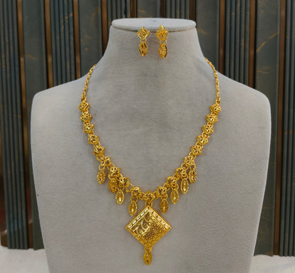Gold Forming  Jewellery Teresa  Necklace Set