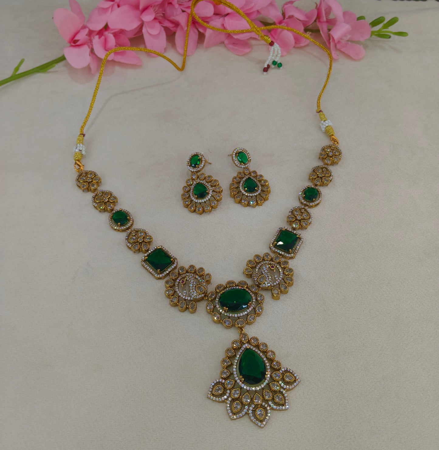Antique Gold Green Cz Necklace Jewellery Usha Set
