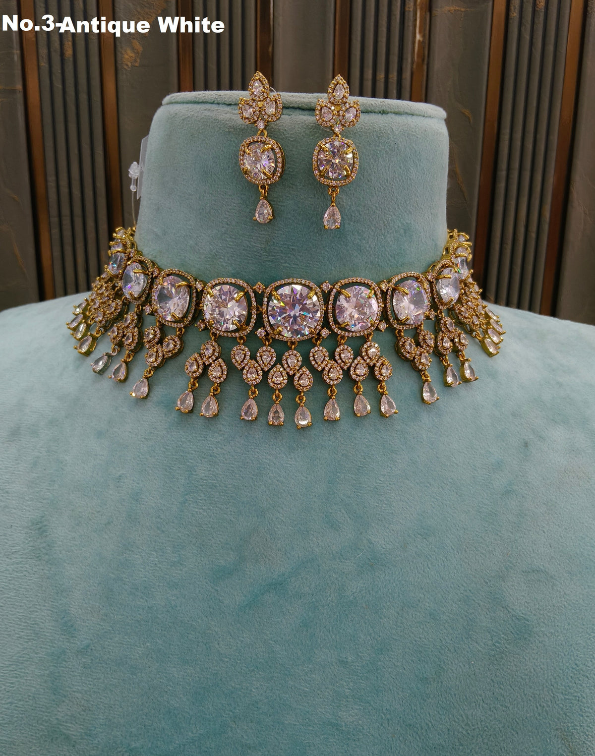 Antique White CZ Stone Choker Jewellery Orika Set