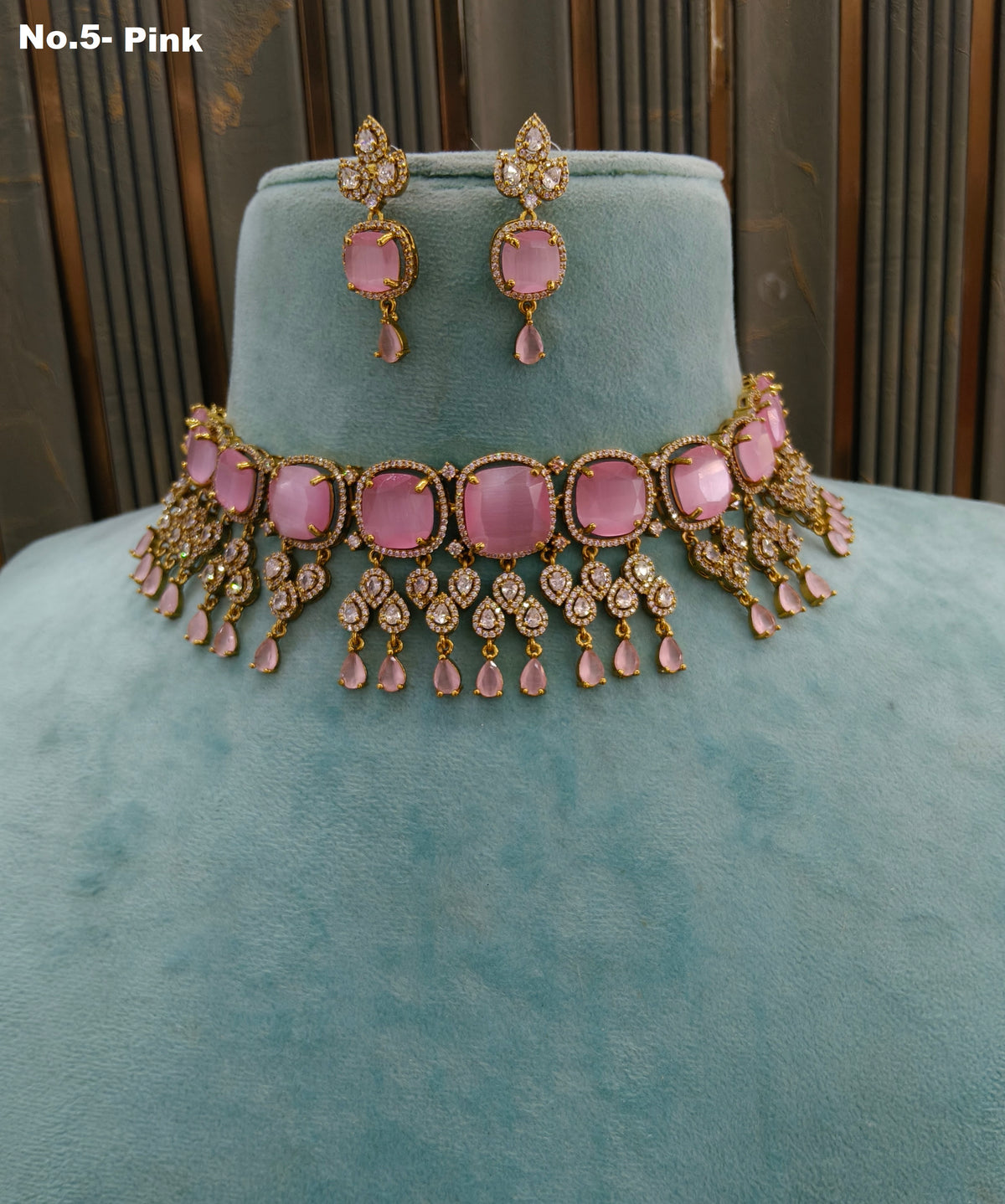 Antique Pink CZ Stone Choker Jewellery Orika Set